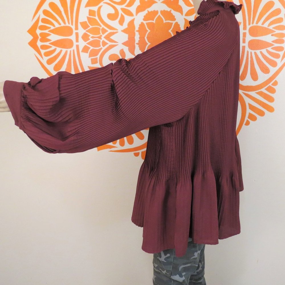 Treasure & Bond Burgundy Pleated Ruffle Blouse XXL - Picture 2 of 3